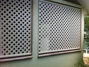 White Screen 3—Screen in Bungalow QLD